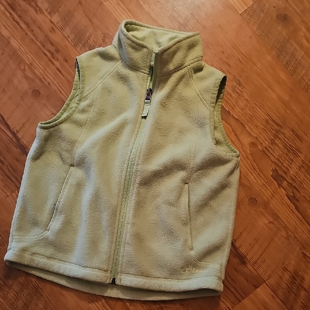 LL Bean Mint Green Fleece Vest. Boys Size 8. MUST BUNDLE